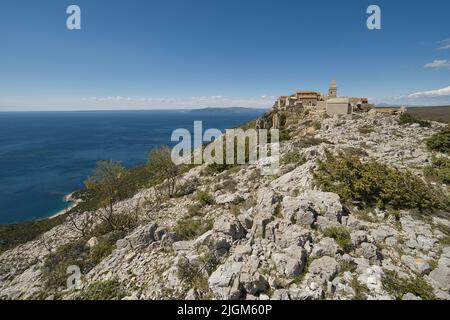 Il piccolo posto Lubenice sull'isola di Cres con una bella vista Foto Stock