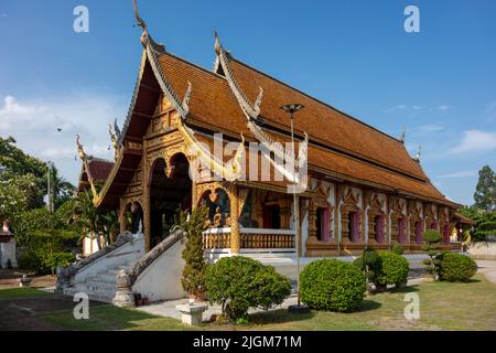 Un tempio buddista vicino all'antico villaggio di Wiang Kum Kam - CHIAN mai, THAILANDIA Foto Stock