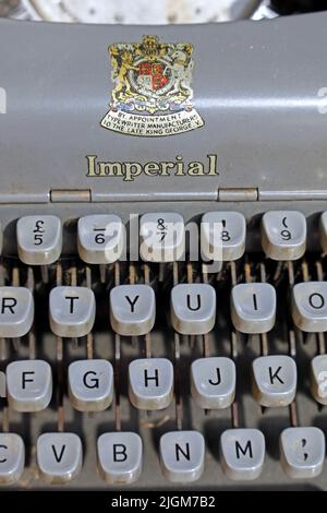 Tastiera da una macchina da scrivere imperiale - buona companion3 su appuntamento il tardo re George, Leicester, Inghilterra, Regno Unito Foto Stock