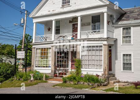 Bloomin' Antiques negozio sulla città comune a Fitzwilliam, New Hampshire Foto Stock