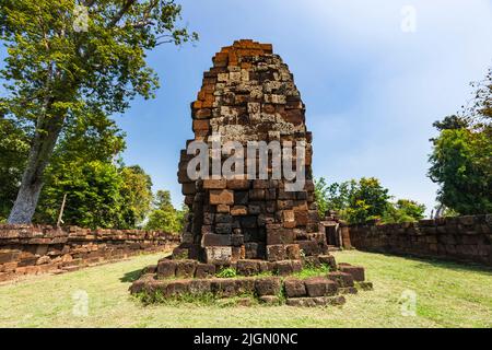 Prasat Sra Kamphaeng noi, rovine Khmer, Ssituated in Wat SA Kamphaeng noi, si Saket(si SA Ket), Isan(Isaan), Thailandia, Sud-Est asiatico, Asia Foto Stock