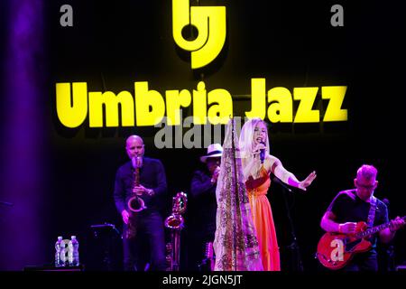 Perugia, Italia. 08th luglio 2022. JOSS STONE 'NEVER FORGET MY LOVE' TOUR UMBRIA JAZZ 2022 08 LUGLIO 2022 ARENA SANTA GIULIANA PERUGIA durante l'Umbria jazz2022, Concerto di Musica a Perugia, Italia, luglio 08 2022 Credit: Independent Photo Agency/Alamy Live News Foto Stock