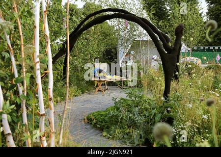 Connections (Ryan McMahon, medaglia di bronzo), Show Garden, RHS Hampton Court Palace Garden Festival 2022, Londra, Inghilterra, Regno Unito, Europa Foto Stock