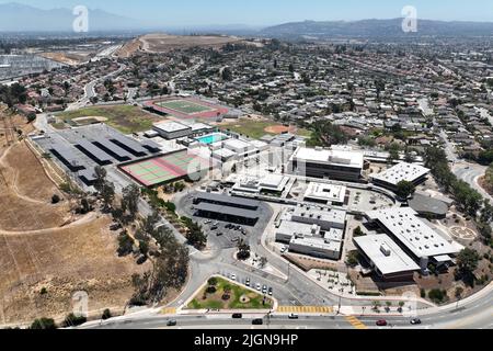 Vista aerea generale del Liceo Schurr, martedì 21 giugno 2022, a Montebello, calib. Foto Stock