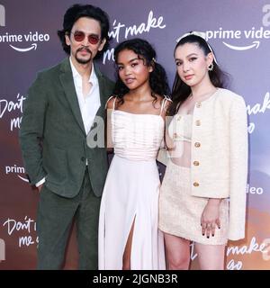 HOLLYWOOD, LOS ANGELES, CALIFORNIA, USA - 11 LUGLIO: L'attore americano John Cho, l'attrice mia Isaac e l'attrice americana Hannah Marks arrivano allo Screening speciale di Los Angeles del video di Amazon prime 'non fare Me Go' tenuto a NeueHouse Hollywood il 11 luglio 2022 a Hollywood, Los Angeles, California, Stati Uniti. (Foto di Xavier Collin/Image Press Agency) Foto Stock