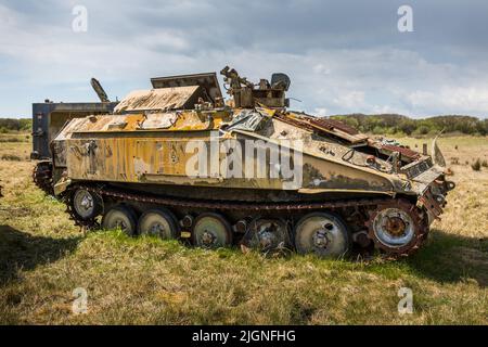 FV103 Spartan Armoured Personnel Carrier, Pembrey Sands, Galles, Regno Unito Foto Stock