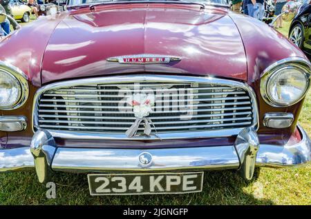 Primo piano dettaglio della parte anteriore di un Humber Hawk Series 1 del 1959 al Berkshire Motor Show di Reading, Regno Unito Foto Stock