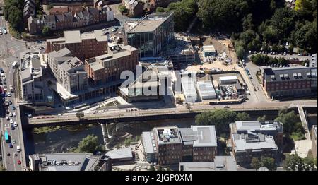Vista aerea del nuovo sviluppo di Milburngate nel centro di Durham, County Durham Foto Stock