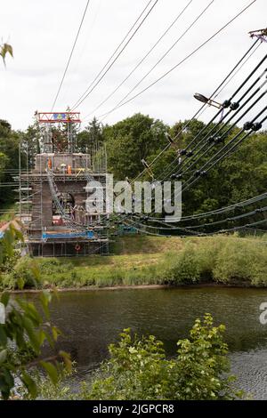 Lavori di ristrutturazione del ponte Union Chain Bridge, River Tweed, Horncliffe, English e Scottish Border Foto Stock