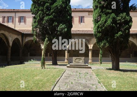 Chiostro Verde o Chiostro Verde nella Basilica di Santa Maria Novella a Firenze Foto Stock