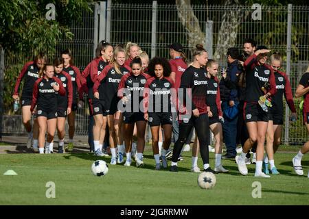 Città del Messico, Città del Messico, Messico. 12th luglio 2022. 12 luglio 2022, Città del Messico, Messico: La squadra delle donne Bayer Leverkusen durante una formazione prima della partita tra l'America e Bayer Leverkusen come parte di 100 anni di Bayer in Messico. Il 12 luglio 2022 a Città del Messico, Messico. (Credit Image: © Carlos Tischler/eyepix via ZUMA Press Wire) Foto Stock