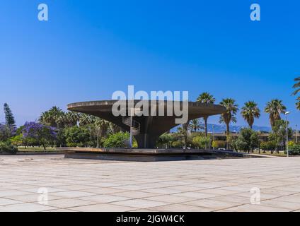 Helipad in Rashid Karami International Fair di Oscar Niemeyer, Governatorato del Nord, Tripoli, Libano Foto Stock