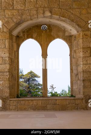 Finestre nel palazzo di Beiteddine, il Governatorato del Monte Libano, Beit ed-dine, Libano Foto Stock