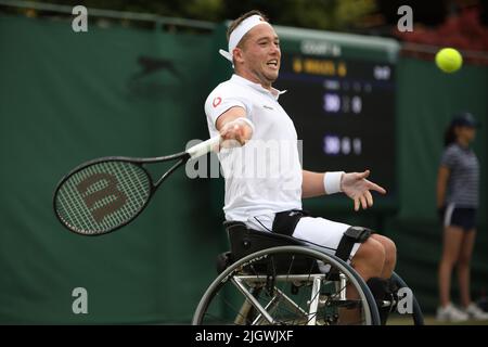 Alfie Hewett di Gran Bretagna nei campionati di tennis in sedia a rotelle single a Wimbledon 2022 Foto Stock