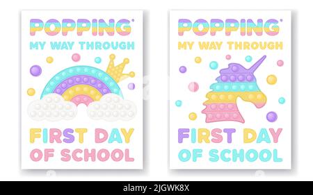 Poppin il mio modo attraverso il primo giorno di scuola - insieme di due biglietti d'auguri pop it fidget giocattolo vettore design con illustrazioni unicorno e arcobaleno. Stampabile Illustrazione Vettoriale