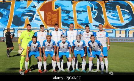 Ostrava, Repubblica Ceca. 13th luglio 2022. Foto di squadra dei giocatori di FC Banik Ostrava prima della partita amichevole contro Celtic Glasgow, il 13 luglio 2022, a Ostrava, Repubblica Ceca. Credit: Petr Sznapka/CTK Photo/Alamy Live News Foto Stock