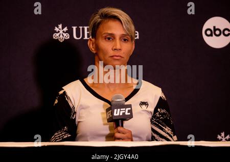 12 luglio 2022, New York, NY, New York, NY, Stati Uniti: LONG ISLAND, NEW YORK, NY - LUGLIO 13: Amanda Lemos si rivolge ai media prima del suo bout alla UFC Fight Night: Ortega vs Rodriguez il 16 luglio 2022 a Long Island, New York, NY, Stati Uniti. (Credit Image: © Matt Davies/PX Imagens via ZUMA Press Wire) Foto Stock