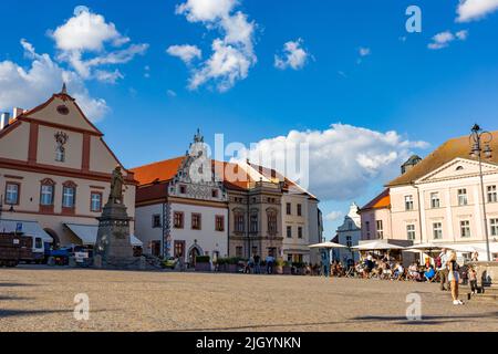 CZECHIA, TABOR - 12 LUGLIO 2022: Serata estiva nella città di Tabor, Czechia. Foto Stock