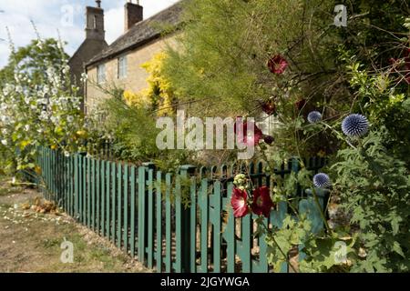 Uno dei famosi villaggi del Northamptonshire - Wadenhoe Foto Stock