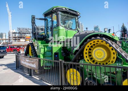 13 luglio 2022 - Calgary, Alberta Canada - trattore agricolo in mostra al Calgary Stampede Foto Stock
