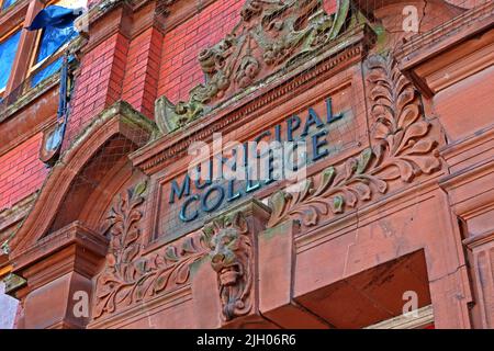 Ex biblioteca libera e università municipale - 101 Railway Rd, Leigh, Greater Manchester, Lancs, Inghilterra, REGNO UNITO, WN7 4AD Foto Stock