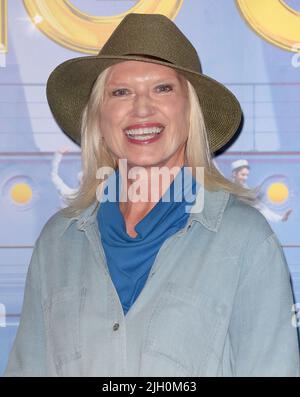 13 luglio 2022 - Londra, Inghilterra, Regno Unito - Anneka Rice frequenta una serata stampa, Barbican Theater Foto Stock