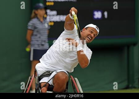 Tom Egberink (Thomas) dei Paesi Bassi è un tennista olandese che gioca nella gara di singles wellens chair al Wimbledon 2022. Foto Stock