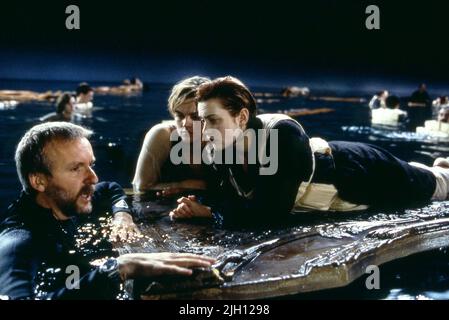 CAMERON, DICAPRIO, WINSLET, TITANIC, 1997 Foto Stock