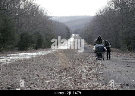 MORTENSEN,SMIT-MCPHEE, la strada, 2009 Foto Stock