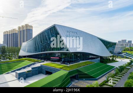 HOHHOT, CINA - 14 LUGLIO 2022 - Foto aerea scattata il 14 luglio 2022 mostra il Museo d'Arte della Mongolia interna a Hohhot. Foto Stock