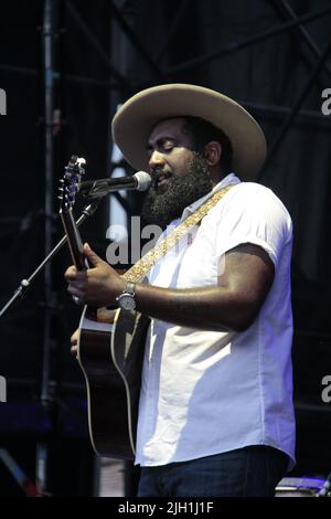 13 luglio 2022, Marostica, Vicenza/Veneto, Italia: Il cantante e cantautore americano Nathan Graham ha suonato sul palco del Festival estivo della Marostica. Atto aperto della vita di ben Harper e dei criminali Innocent. (Credit Image: © Mimmo Lamacchia/Pacific Press via ZUMA Press Wire) Foto Stock