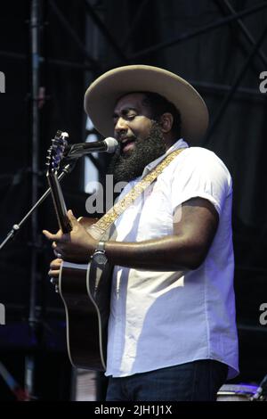 13 luglio 2022, Marostica, Vicenza/Veneto, Italia: Il cantante e cantautore americano Nathan Graham ha suonato sul palco del Festival estivo della Marostica. Atto aperto della vita di ben Harper e dei criminali Innocent. (Credit Image: © Mimmo Lamacchia/Pacific Press via ZUMA Press Wire) Foto Stock