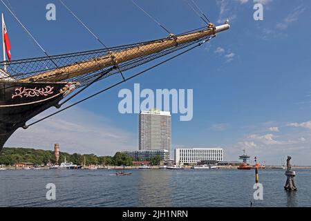 Jibboom, nave a vela Museo Passat, Primall, vecchio faro, Hotel Maritim, Travemünde, Lübeck, Schleswig-Holstein, Germania Foto Stock