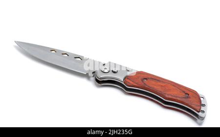 Un coltello con un manico di legno isolato su bianco Foto Stock