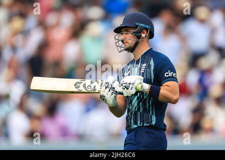 Liam Livingstone d'Inghilterra lascia il campo dopo essere stato catturato da Shreyas Iyer fuori dal bowling di Hardik Pandya d'India in, il 7/14/2022. (Foto di Mark Cosgrove/News Images/Sipa USA) Credit: Sipa USA/Alamy Live News Foto Stock