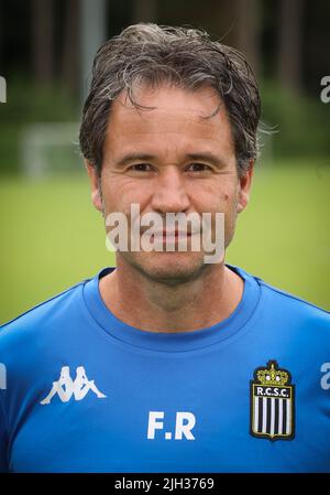 Belgio. 14th luglio 2022. L'allenatore fisico di Charleroi Frederic Renotte si pone per il fotografo alla fotografia del 2022-2023 del club belga Jupiler Pro League Sporting Charleroi, giovedì 14 luglio 2022 a Garderen, nei Paesi Bassi. BELGA PHOTO VIRGINIE LEFOUR Credit: Belga News Agency/Alamy Live News Foto Stock