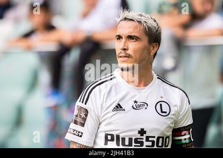 Varsavia, Polonia. 08th luglio 2022. Josue Pesqueira di Legia visto durante l'amichevole partita tra Legia Warszawa e Zorya Luhansk al Marshal Jozef Pilsudski Legia Varsavia Municipal Stadium. Punteggio finale; Legia Warszawa 2:1 Zorya Luhansk. Credit: SOPA Images Limited/Alamy Live News Foto Stock