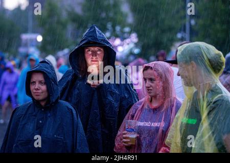 Ostrava, Repubblica Ceca. 14th luglio 2022. Il secondo giorno del festival internazionale di musica Colors of Ostrava del 19th, il 14 luglio 2022, a Ostrava, Repubblica Ceca. Credit: Vladimir Prycek/CTK Photo/Alamy Live News Foto Stock