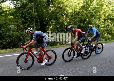 Sainte-Etienne, Francia, 15th luglio 2022. Mads Pedersen della Danimarca e del Team Trek-Segafredo durante la tappa 13 del Tour De France, da le Bourg D’Oisans a Sainte-Etienne. Credit: Pete Goding/Alamy Live News Foto Stock