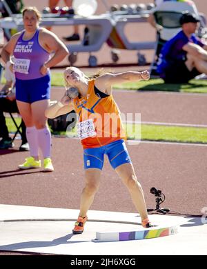 Oregon, Stati Uniti. 16th luglio 2022. EUGENE - Jessica Schilder in azione durante il colpo ha messo il qualificatore nella giornata di apertura dei campionati mondiali di atletica allo stadio Hayward Field. ANP ROBIN VAN LONKHUIJSEN Credit: ANP/Alamy Live News Foto Stock