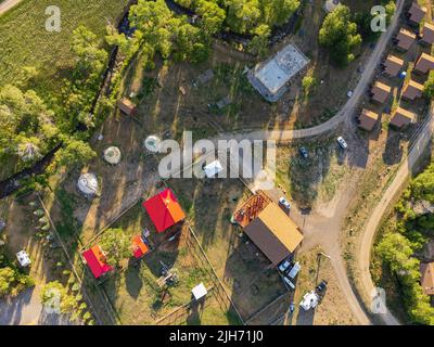 Veduta aerea del paesaggio sopra l'area rurale di Cody in Wyoming Foto Stock