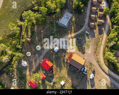 Veduta aerea del paesaggio sopra l'area rurale di Cody in Wyoming Foto Stock