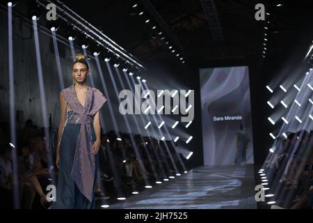 Roma, Italia. 15th luglio 2022. Accademia del lusso presenta ad AltaRoma le sue collezioni estive primavera 2023. (Foto di Paolo Pizzi/Pacific Press/Sipa USA) Credit: Sipa USA/Alamy Live News Foto Stock