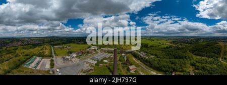 Chatterley Whitfield abbandonò la cava dismessa ex miniera e museo Stoke on Trent Staffordshire Drone fotografia aerea Foto Stock