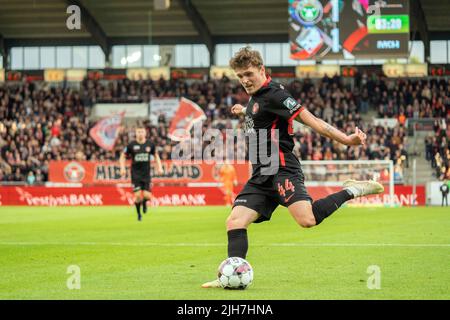 Herning, Danimarca. 15th luglio 2022. Nikolas Dyhr (44) del FC Midtjylland visto durante la partita Superliga del 3F tra il FC Midtjylland e il Randers FC alla MCH Arena di Herning. (Photo Credit: Gonzales Photo/Alamy Live News Foto Stock