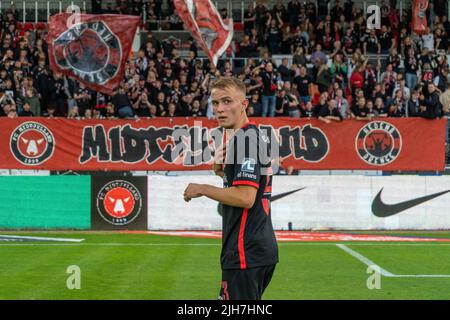 Herning, Danimarca. 15th luglio 2022. Victor Lind del FC Midtjylland visto dopo la partita Superliga del 3F tra il FC Midtjylland e il Randers FC alla MCH Arena di Herning. (Photo Credit: Gonzales Photo/Alamy Live News Foto Stock