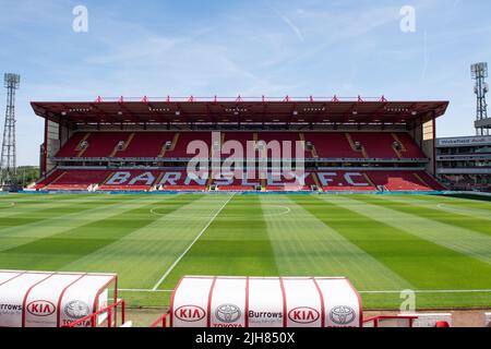 Vista generale di Oakwell, sede di Barnsley davanti alla partita pre-stagione amichevole tra Barnsley e Nottingham Forest a Oakwell, Barnsley Sabato 16th luglio 2022. (Credit: Jon Hobley | MI News) Credit: MI News & Sport /Alamy Live News Foto Stock