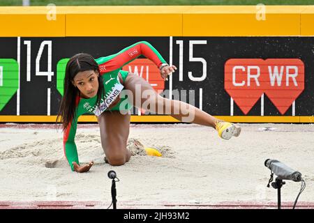 EUGENE, STATI UNITI D'AMERICA - LUGLIO 16: Patricia Mamona del Portogallo che gareggia sul Triple Jump femminile durante i Campionati mondiali di atletica il 16 luglio 2022 ad Eugene, Stati Uniti (Foto di Andy Astfalck/Agenzia BSR) Foto Stock