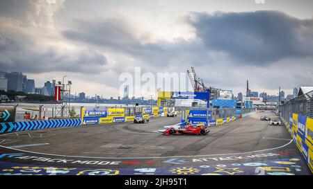 27 DENNIS Jake (gbr), Avalanche Andretti Formula e, BMW IFE.21, in azione durante l'ePrix di New York City 2022, incontro 8th del Campionato del mondo di Formula e ABB FIA 2021-22, sul circuito di Brooklyn Street dal 14 al 17 luglio, a New York, Stati Uniti d'America - Foto: FR..d..ric le Floch/DPPI/LiveMedia Foto Stock