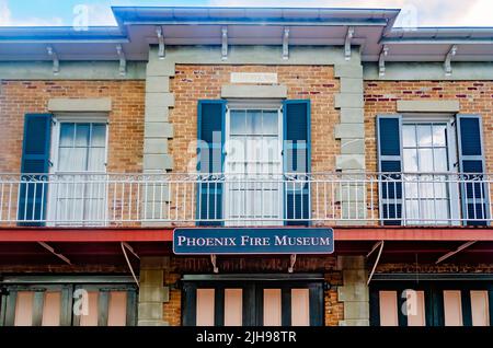 Il Phoenix Fire Museum è illustrato, 10 luglio 2022, a Mobile, Alabama. La casa dei fuochi d'artificio è stata costruita nel 1855 per Phoenix Volunteer Fire Company No. 6. Foto Stock